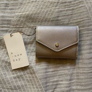 Women’s Classic Mini Wallet